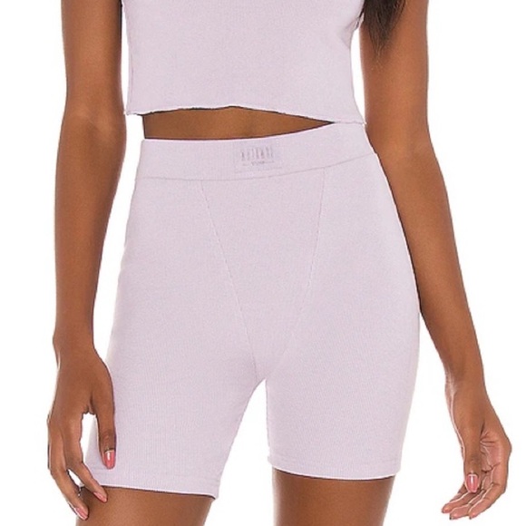Winter Muse LNGE Rib Short in Lilac - Picture 1 of 6